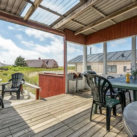Holiday home Lovely In Romo With Kitchen Bolilmark