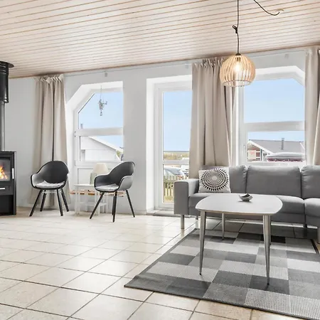 Lovely In Romo With Kitchen Holiday home