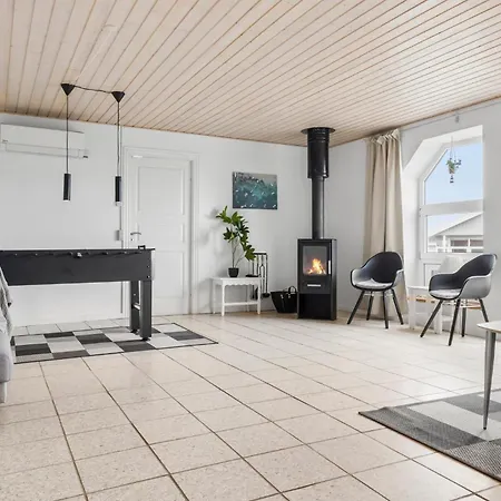 Lovely In Romo With Kitchen Holiday home *
